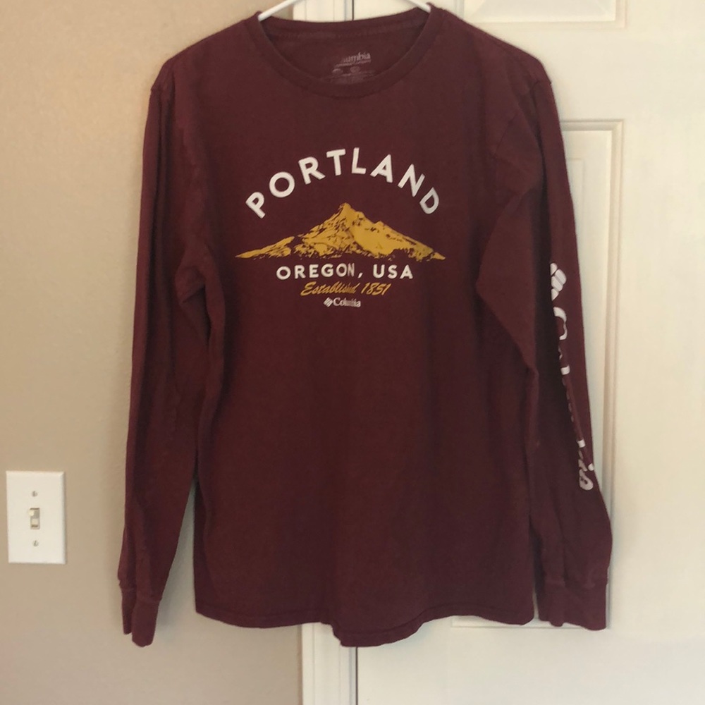 Columbia Long Sleeve tee